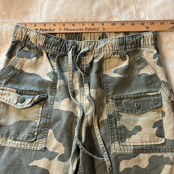 Aerie Double Pocket Utility Jogger Camo Green Pull On Drawstring Size Small - Picture 6 of 9